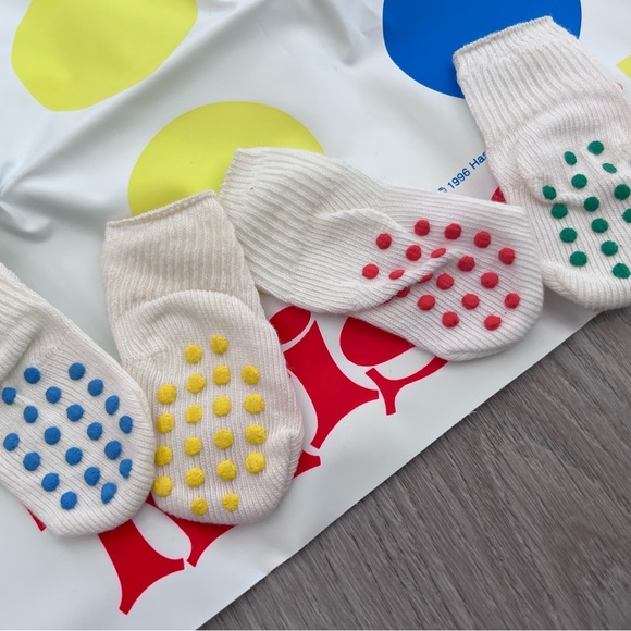 American Girl Doll Slumber Party Set Bag With Items Twister Magic 8 Bear - Picture 8 of 8